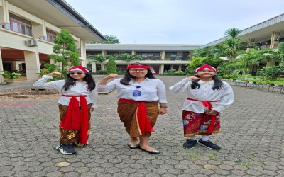 Peringatan Hari Pahlawan, Para Guru dan Siswa/i SD Fransiskus III Cosplay Pahlawan Nasional